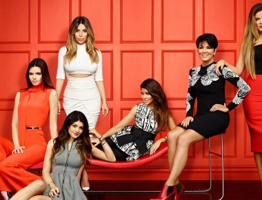 Kardashians: Προσφέρουν μισό εκατ. δολάρια για τα θύματα του τυφώνα Χάρβεϊ στο Τέξας